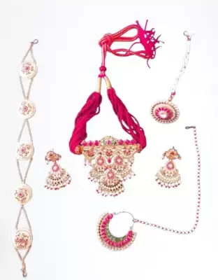 Brass Jewel Set (Pink, Gold)