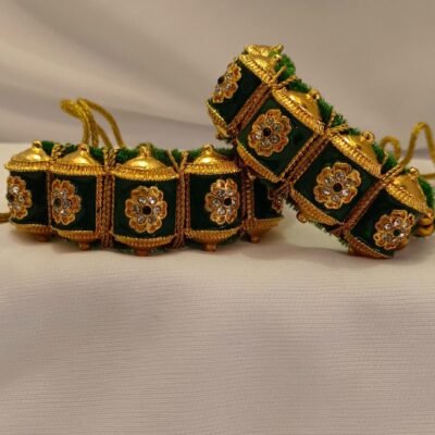 Rajasthani Green Minakari Pochi Set