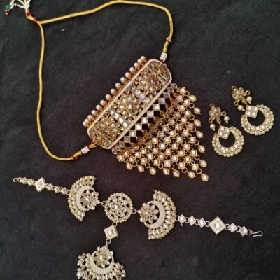 Rajasthani White Kundan Choker Jewellery Set