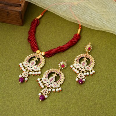 Handcrafted Rose Gold Pearl Necklace Set