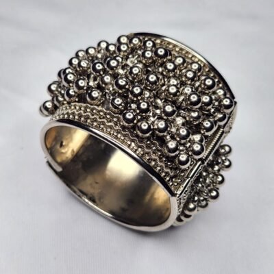 Antique Black Metal Bracelet For Women