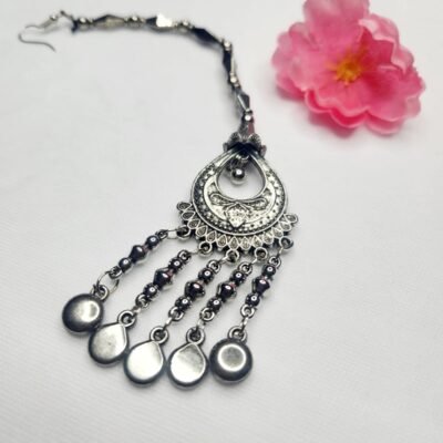 Black Metal Maangtikka for Girls